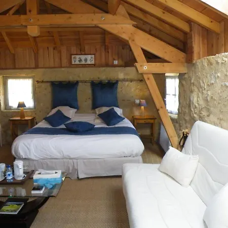 Hotel Logis Le Relais Du Bastidou Beaumarches