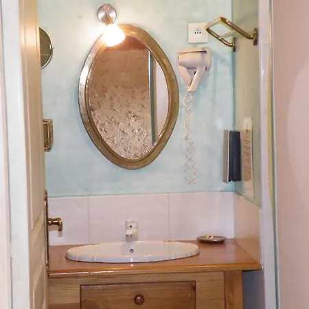 Logis Le Relais Du Bastidou 3* Beaumarches