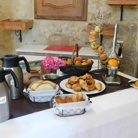 Hotel Logis Le Relais Du Bastidou Beaumarches