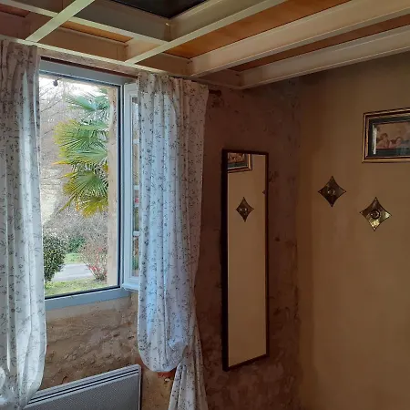 Logis Le Relais Du Bastidou Hotel 3*