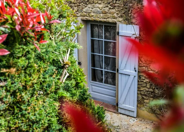 Logis Le Relais Du Bastidou Отель