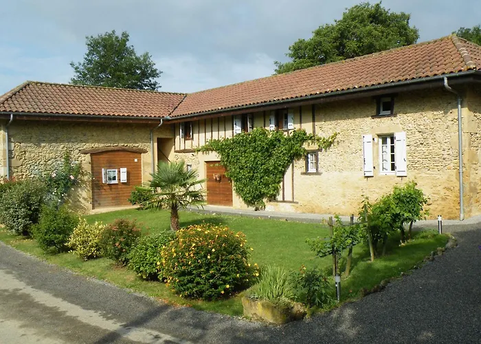 Отель Logis Le Relais Du Bastidou 3*