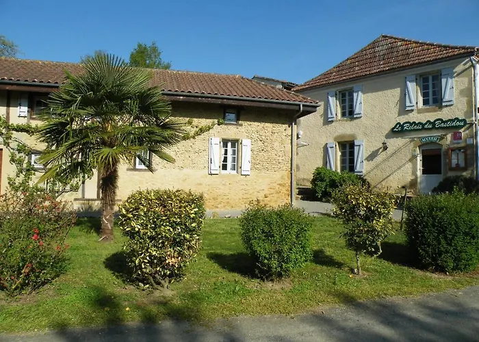 Logis Le Relais Du Bastidou Отель Beaumarches