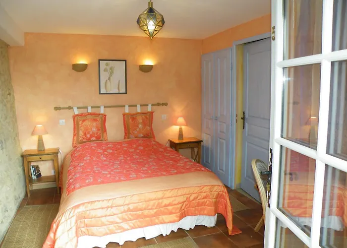 Отель Logis Le Relais Du Bastidou