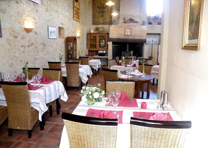 Logis Le Relais Du Bastidou 3* Beaumarches