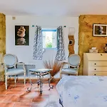 Logis Le Relais Du Bastidou Hotel 3*
