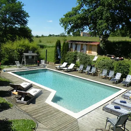 Logis Le Relais Du Bastidou ホテル 3*