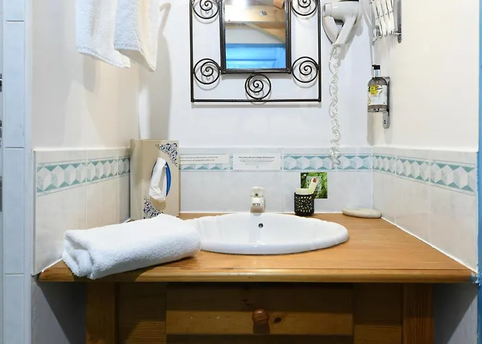 Hotel Logis Le Relais Du Bastidou