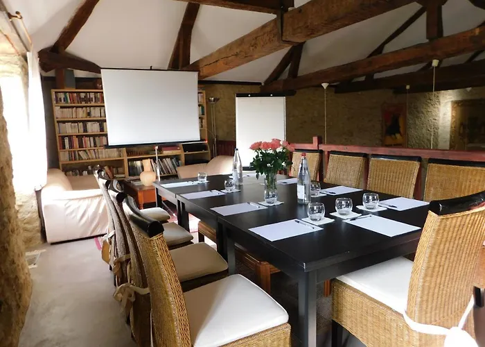 Logis Le Relais Du Bastidou 3*