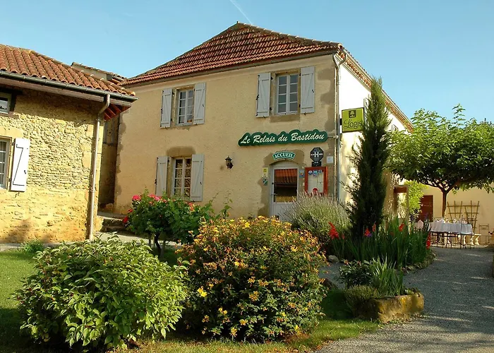 Hotel Logis Le Relais Du Bastidou Beaumarches