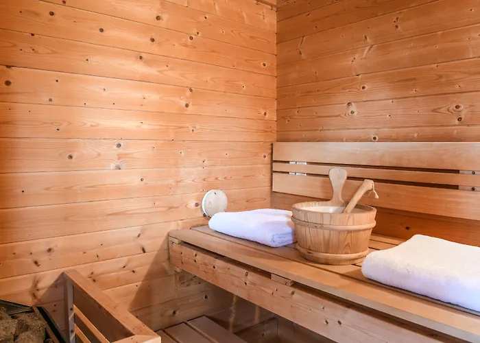 Logis Le Relais Du Bastidou 3*