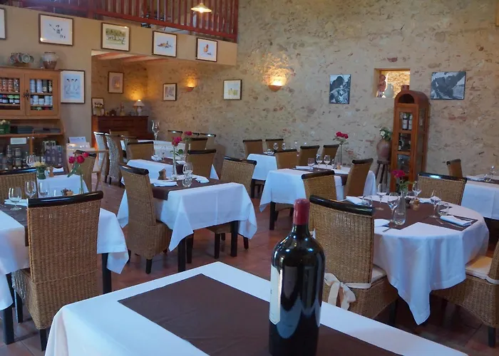 Logis Le Relais Du Bastidou 3* Beaumarches
